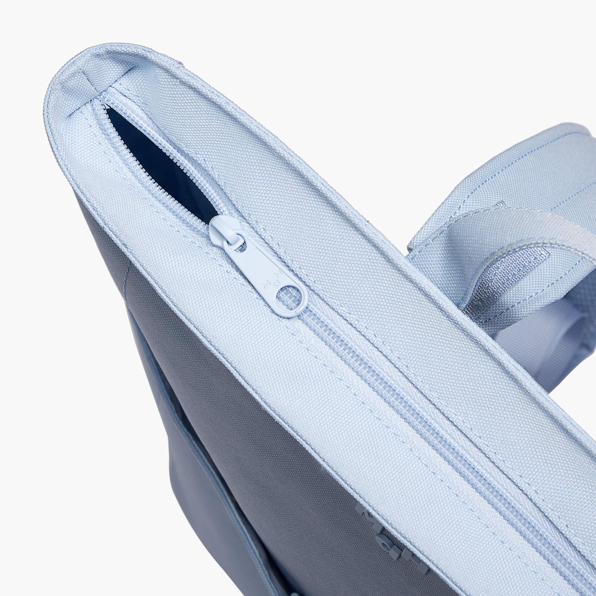 Line Backpack| C-600 | Cloud Blue