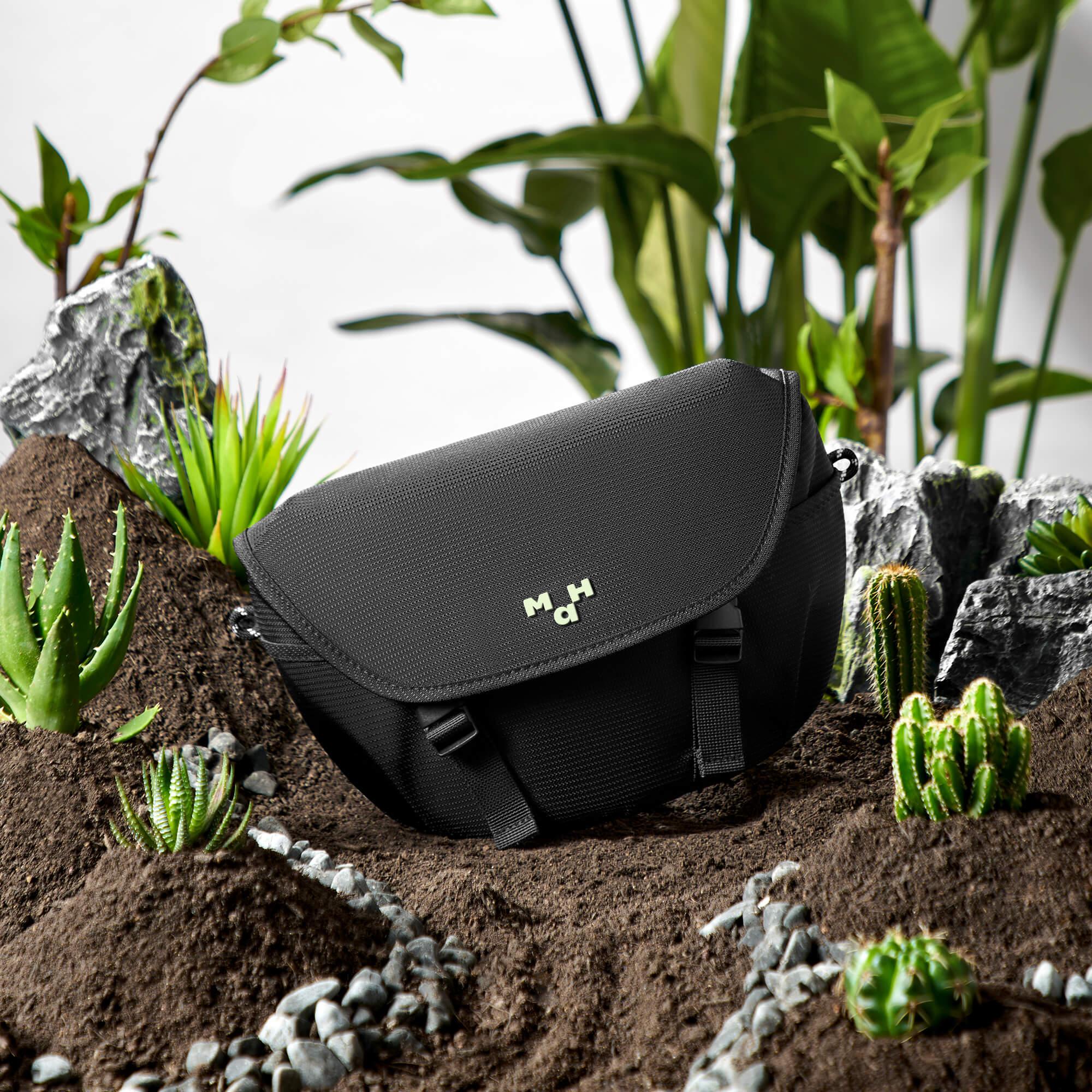 Young Tour Hip Pack | Recycloth | Recycled Nylon