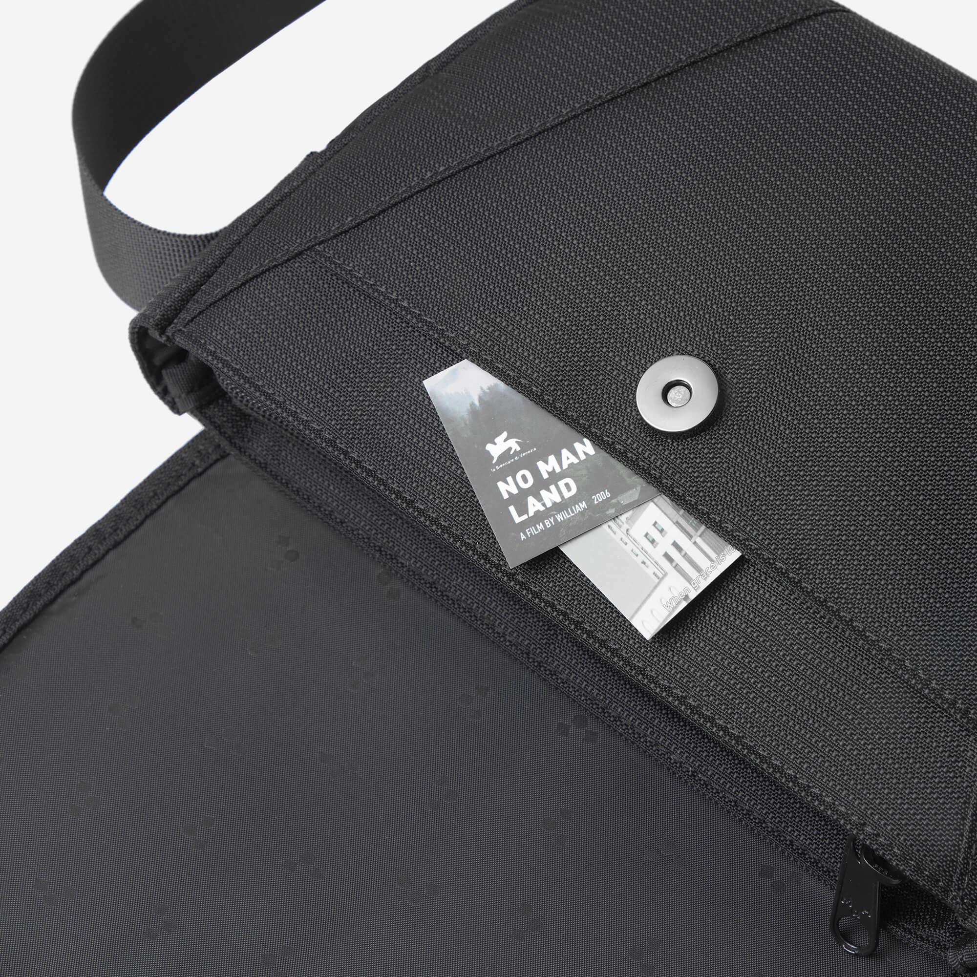 Young Cross Shuttle | Recycloth | Recycled Nylon