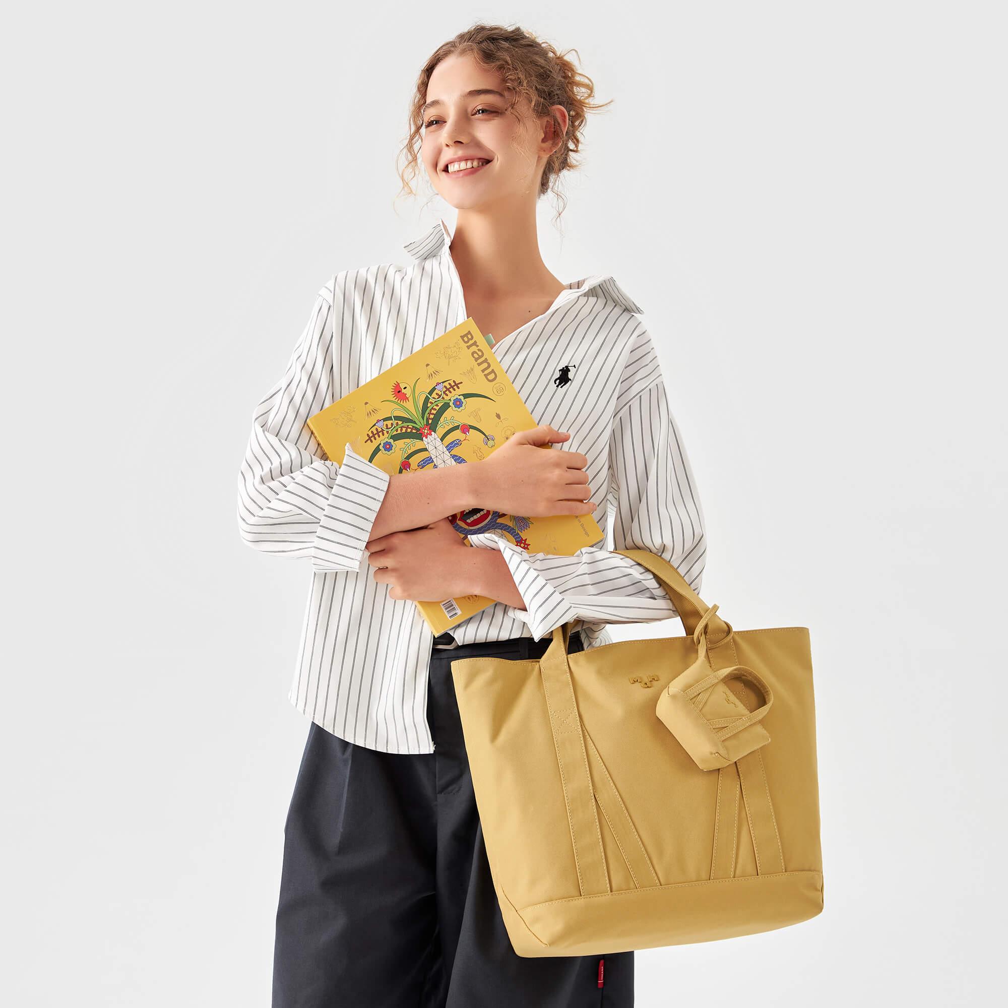 Young Hull Tote Mini | Earbuds Bag