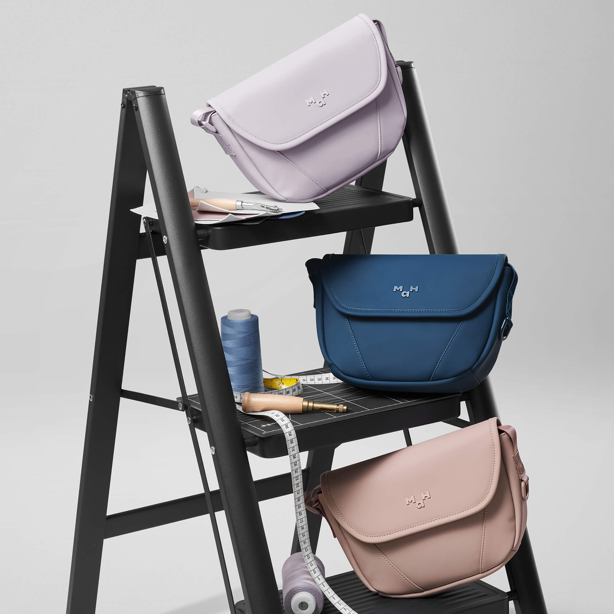 Young Cross Shuttle | PU