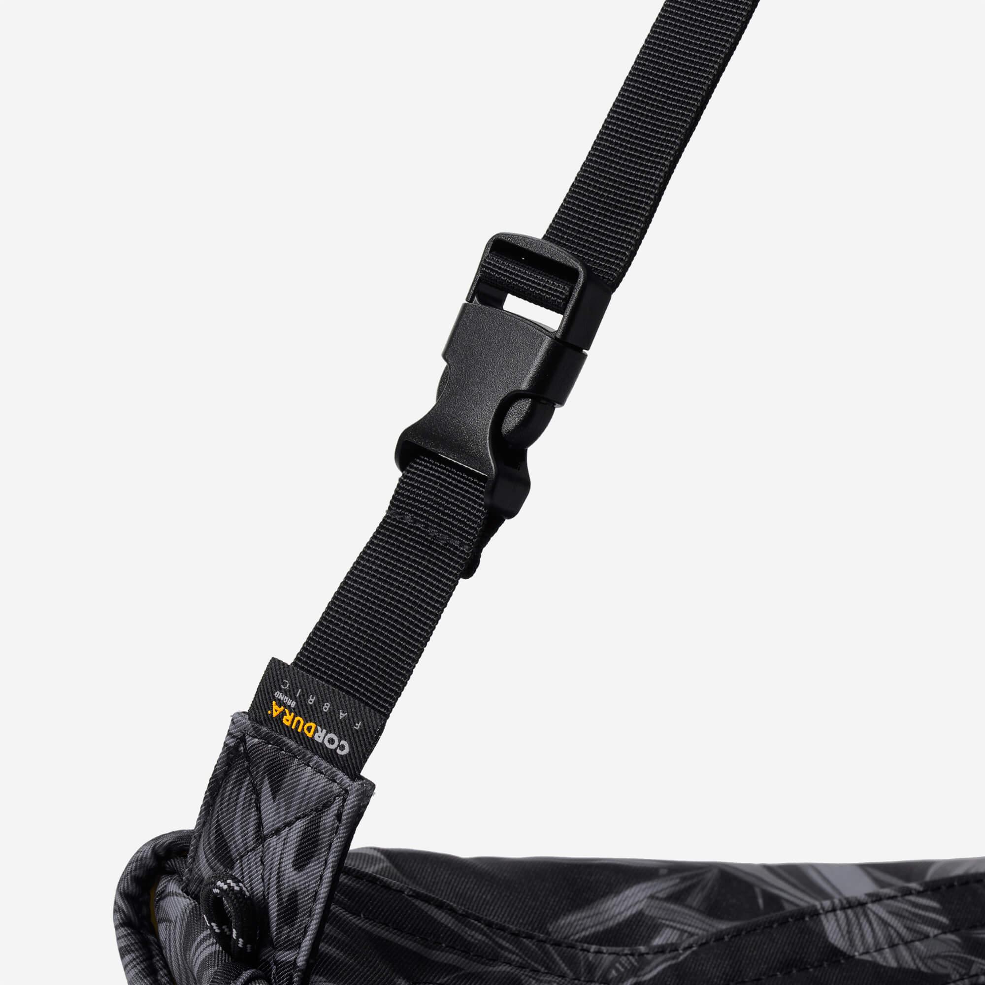 Young Tour Hip Pack | Rainforest Secret