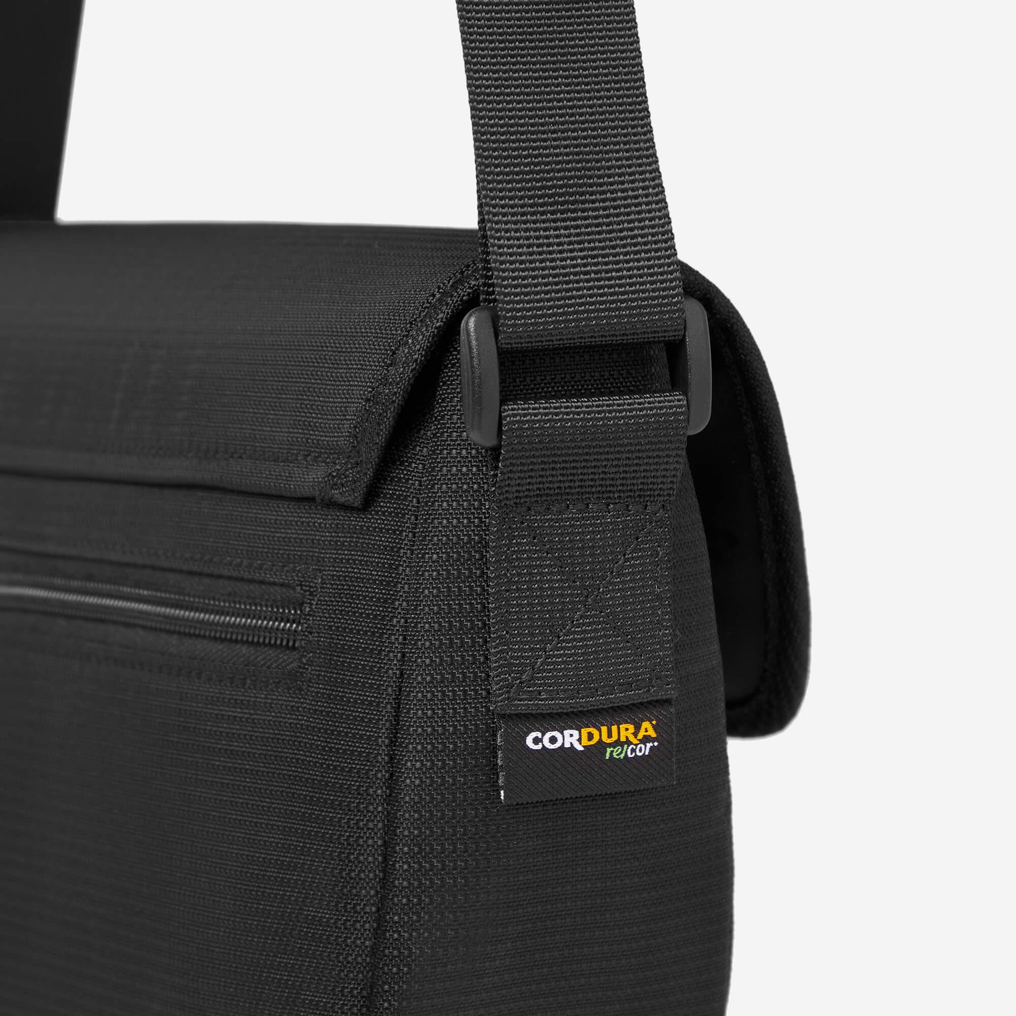 Young Cross Shuttle | Recycloth | Recycled Nylon